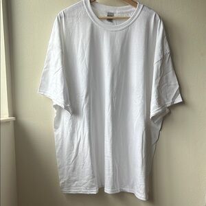 Gildan Men’s NWOT Dryblend 3 White Tee’s